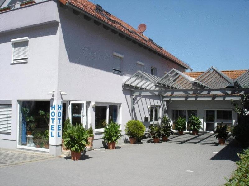 Hotel Papillon Lappersdorf  エクステリア 写真