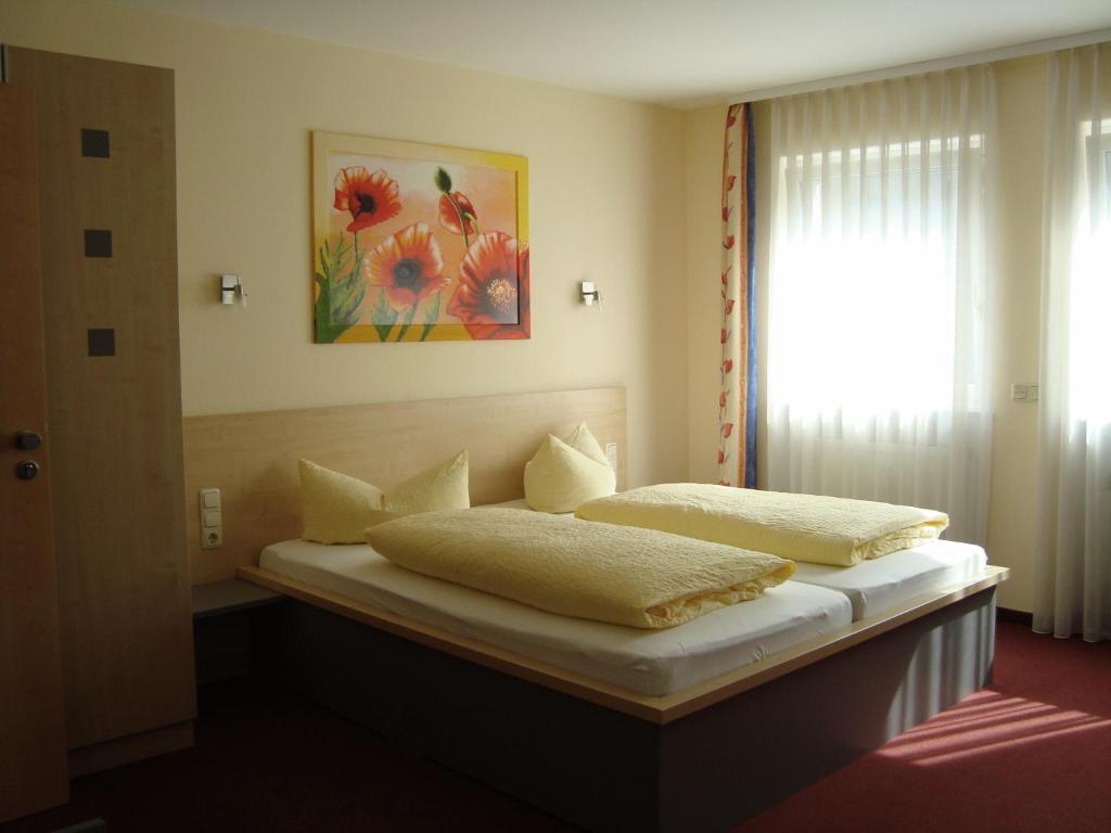 Hotel Papillon Lappersdorf  エクステリア 写真